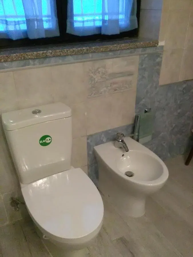 L'Impossibile Guesthouse Appiano Gentile 0*,  Italy